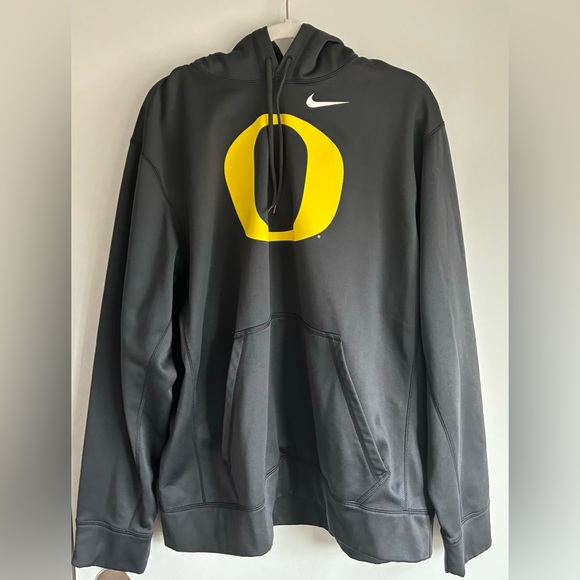 Men's Nike Black Oregon Ducks Primary Logo Club Pullover Hoodie - Picture 2 of 6